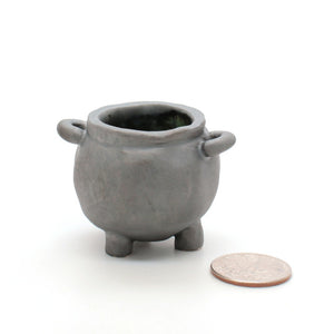 ceramic mini cauldron i