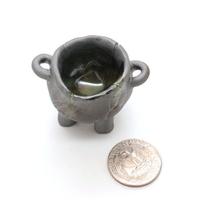 ceramic mini cauldron v