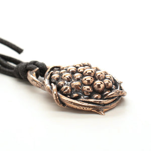bronze blackberry + thorns