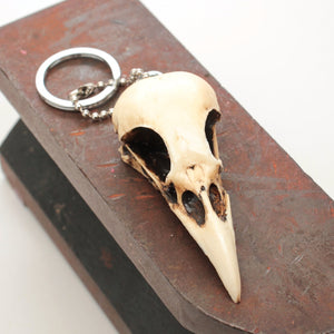 magpie skull keychain - bone