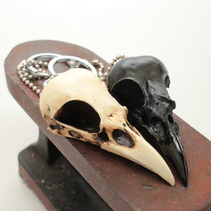magpie skull keychain - bone
